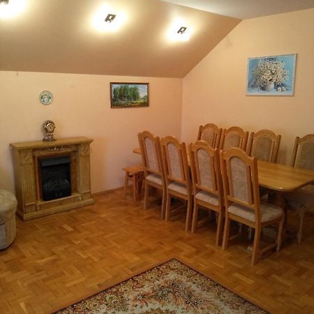 Будинок В Центрі Lutsʼk Exteriör bild